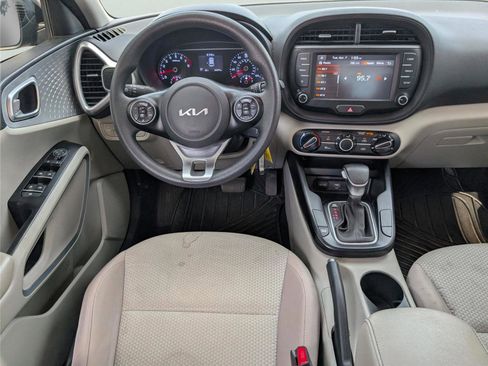 Used 2022 Kia Soul LX w/ Technology Package image 25