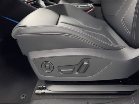 Certified 2024 Audi Q3 2.0T Premium Plus w/ Premium Plus Package image 16