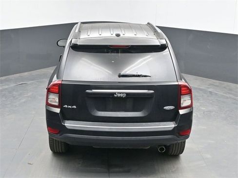 Used 2016 Jeep Compass High Altitude image 24