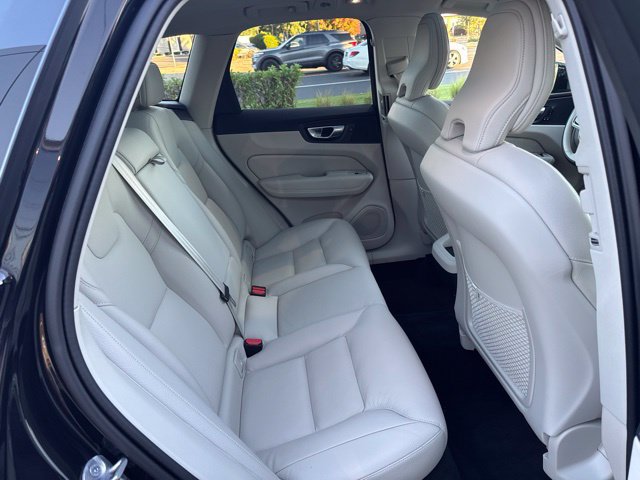 Used 2024 Volvo XC60 B5 Plus w/ Climate Package AWD/4WD image 13
