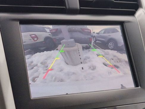 Used 2020 Ford Fusion SE image 29