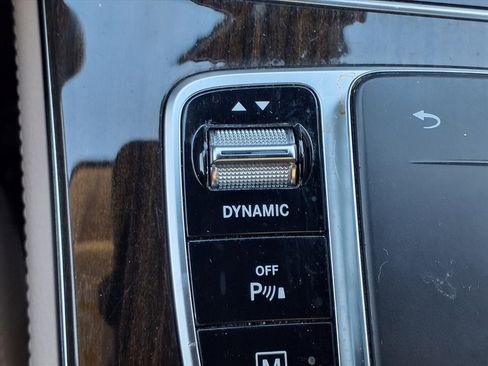 Used 2021 Mercedes-Benz GLC 300 image 12