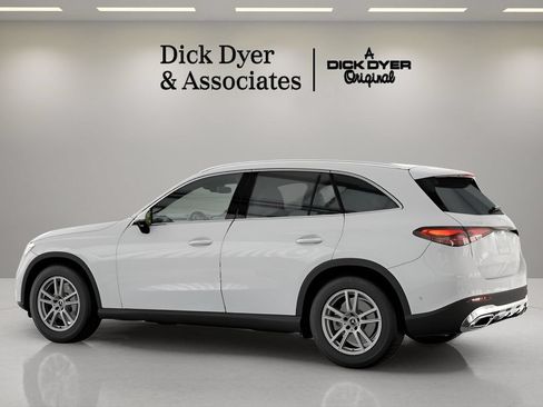 Used 2026 Mercedes-Benz GLC 300 image 21
