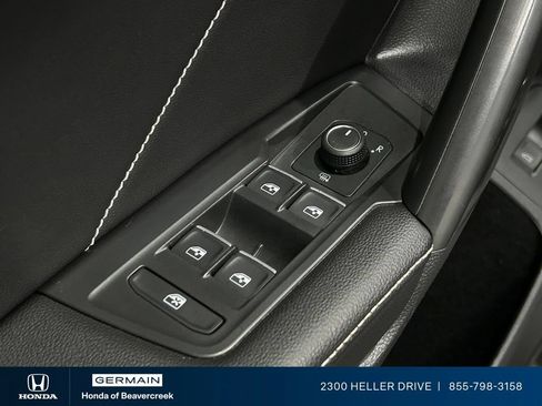 Used 2022 Volkswagen Tiguan SE R-Line FWD image 18