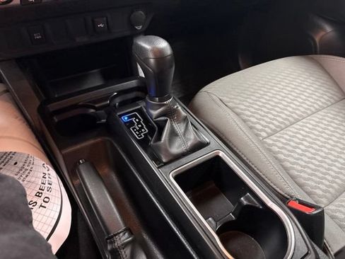 Certified 2023 Toyota Tacoma SR AWD/4WD image 19