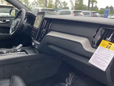 New 2026 Volvo XC60 T8 Ultra w/ Climate Package AWD/4WD image 20