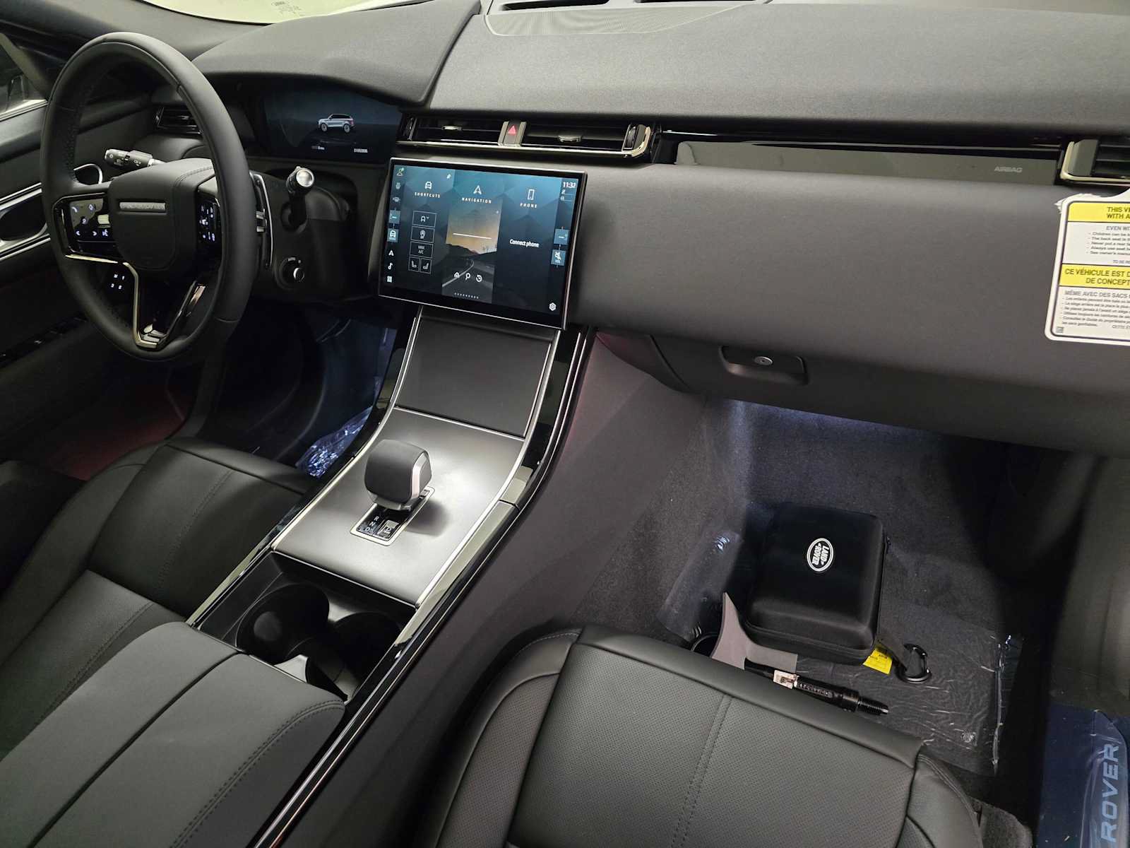 New 2026 Land Rover Range Rover Velar S AWD/4WD image 10