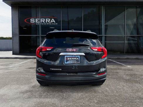 Used 2020 GMC Terrain SLE w/ Driver Convenience Package image 4