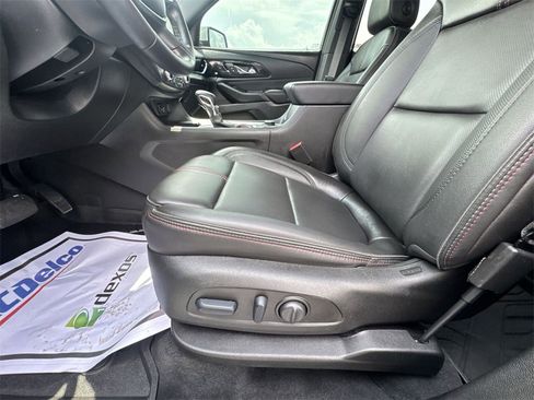 Used 2024 Chevrolet Traverse RS image 12