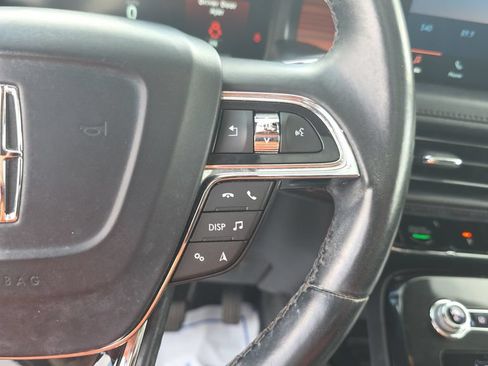 Used 2023 Lincoln Nautilus Reserve FWD image 17