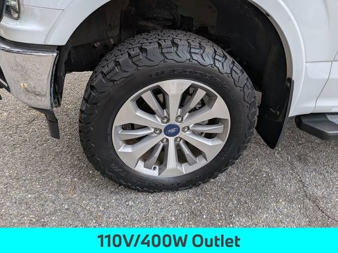 Used 2018 Ford F150 Lariat image 34