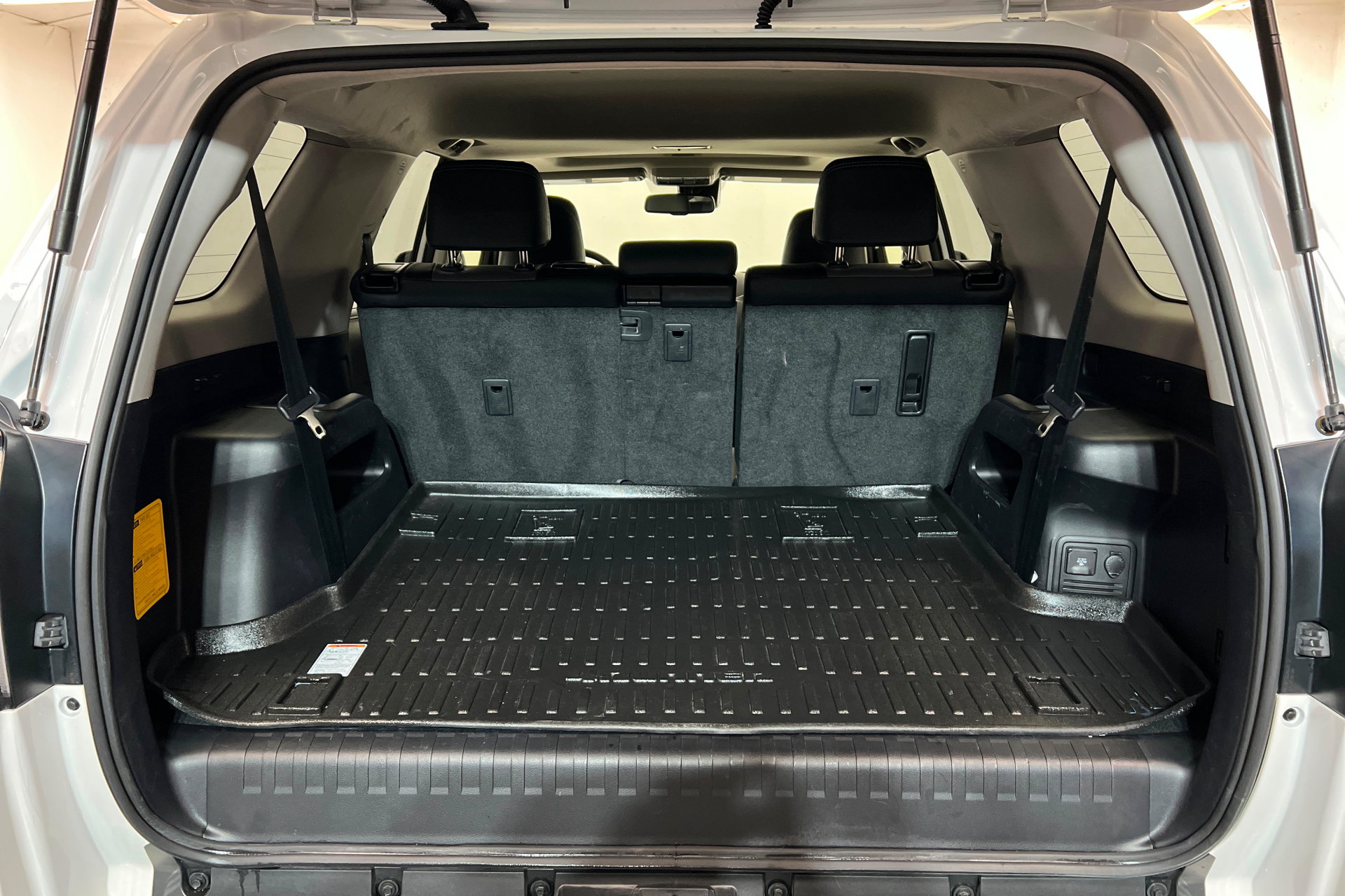 Used 2024 Toyota 4Runner SR5 Premium w/ Moonroof Package AWD/4WD image 20