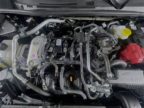 Used 2025 Nissan Sentra SR w/ Midnight Edition image 28