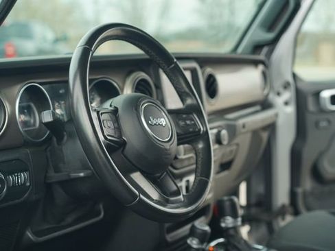 Used 2020 Jeep Wrangler Unlimited Sport image 27