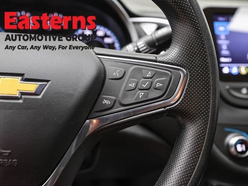 Used 2024 Chevrolet Malibu LT FWD image 16