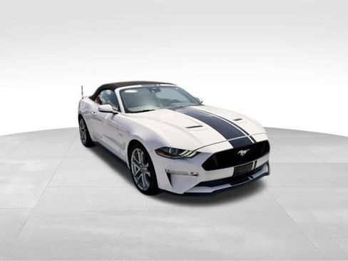 Used 2023 Ford Mustang GT Premium w/ Equipment Group 401A RWD image 4