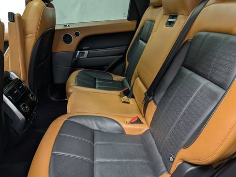 Used 2018 Land Rover Range Rover Sport HSE Dynamic AWD/4WD image 13