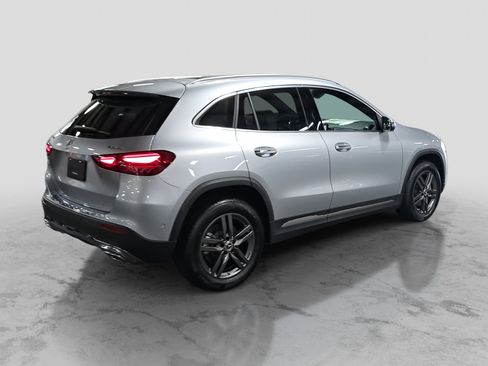 New 2026 Mercedes-Benz GLA 250 4MATIC image 5