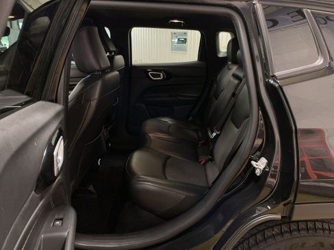 Used 2022 Jeep Compass Latitude FWD image 21