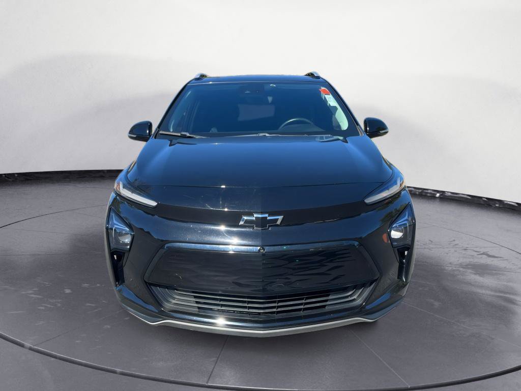 Used 2022 Chevrolet Bolt EUV Premier w/ Sun & Sound Package FWD image 3