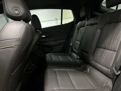 Used 2025 Buick Envista Avenir FWD image 25