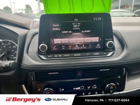 Used 2023 Nissan Rogue SV w/ SV Premium Package AWD/4WD image 25