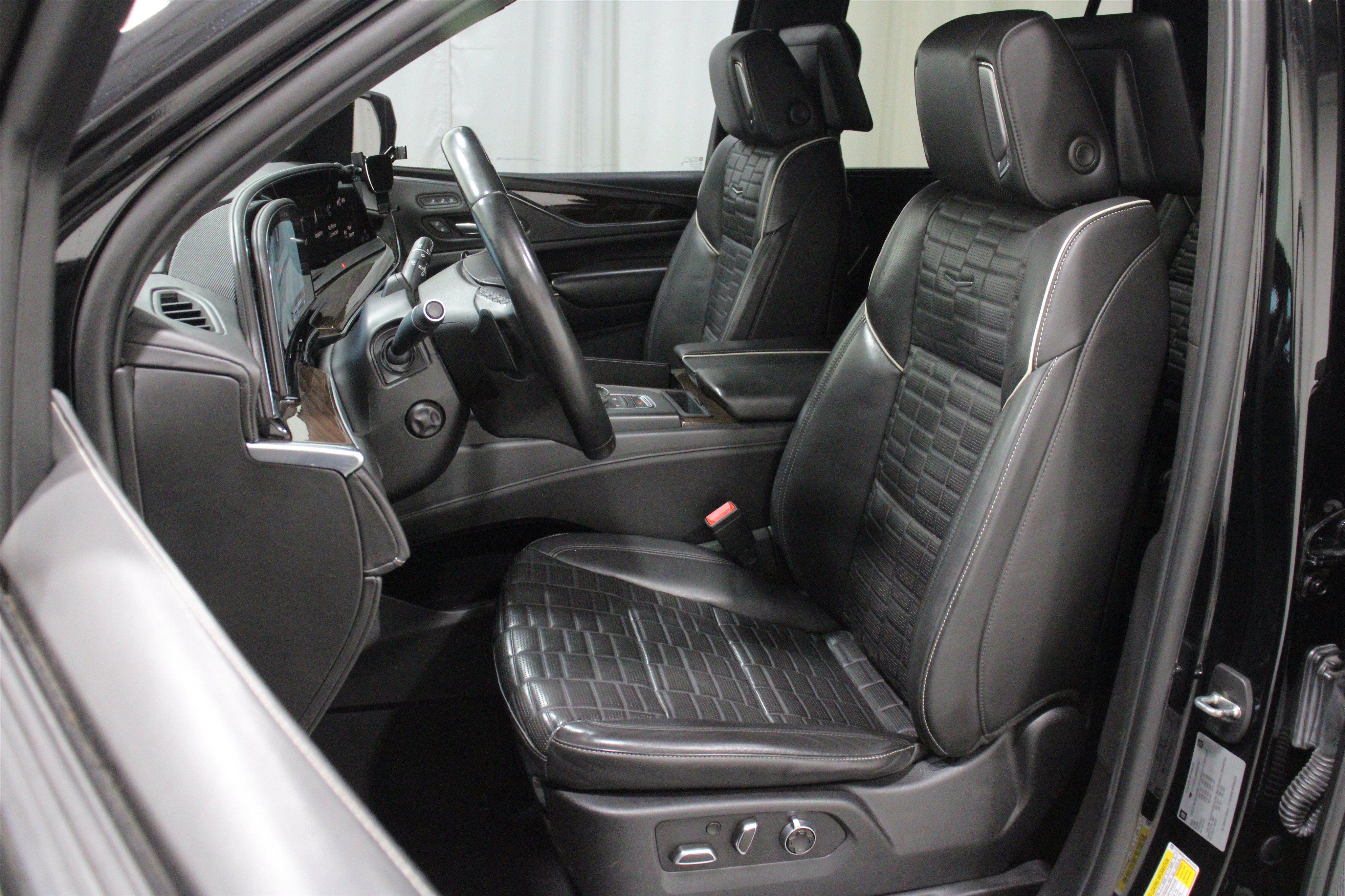 Used 2021 Cadillac Escalade Sport Platinum AWD/4WD image 5