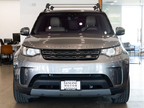 Used 2017 Land Rover Discovery SE AWD/4WD image 2