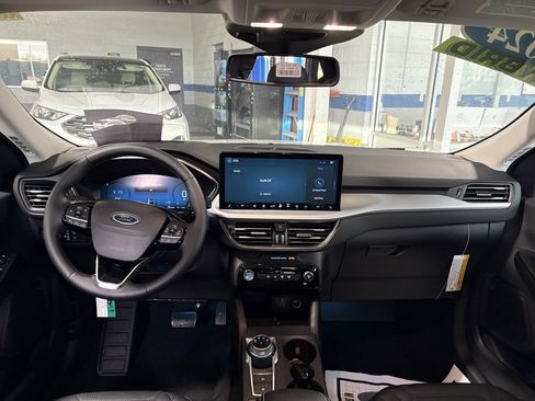 Used 2024 Ford Escape Base w/ PHEV Premium Package image 13