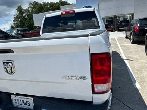 Used 2017 RAM 1500 Big Horn AWD/4WD image 32