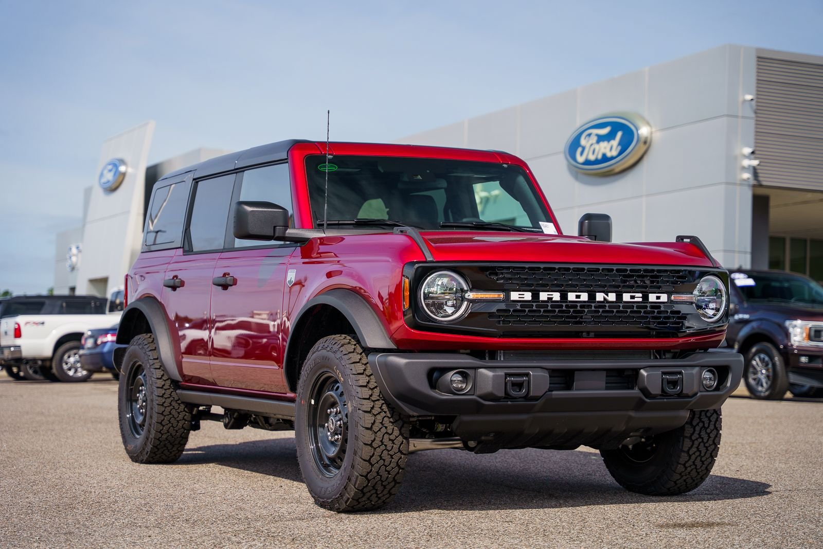 New 2026 Ford Bronco Big Bend w/ Black Diamond Package AWD/4WD image 1