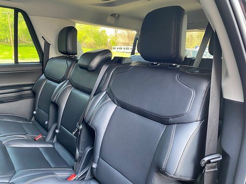 Certified 2025 Ford Expedition Max Platinum AWD/4WD image 36