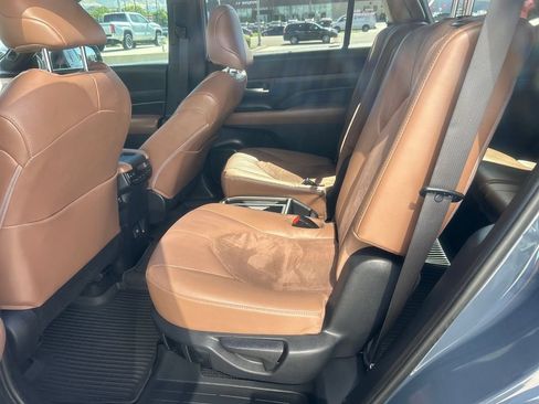 Certified 2024 Toyota Grand Highlander AWD Hybrid image 25