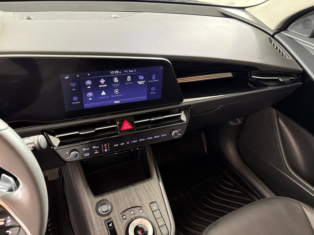 Used 2025 Kia Niro Wind FWD image 40