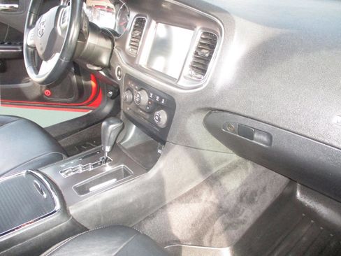 Used 2014 Dodge Charger R/T image 30