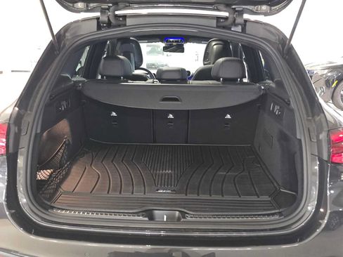 Used 2024 Mercedes-Benz GLC 300 4MATIC image 14