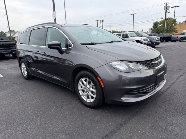 Used 2020 Chrysler Voyager Lxi FWD image 1