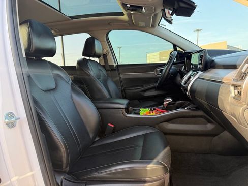 Used 2021 Kia Sorento EX w/ Panoramic Sunroof Package AWD/4WD image 36