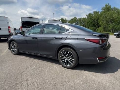 Used 2024 Lexus ES 250 w/ Premium Package AWD/4WD image 6