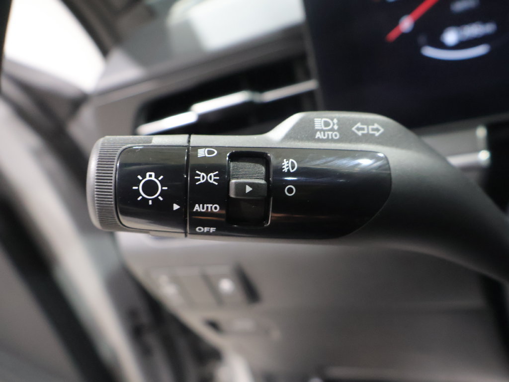 Used 2025 Kia K5 GT w/ GT1 Package FWD image 33