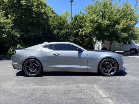 Used 2023 Chevrolet Camaro SS RWD image 10