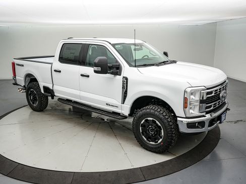 New 2026 Ford F250 XLT w/ Tremor Off-Road Package image 2