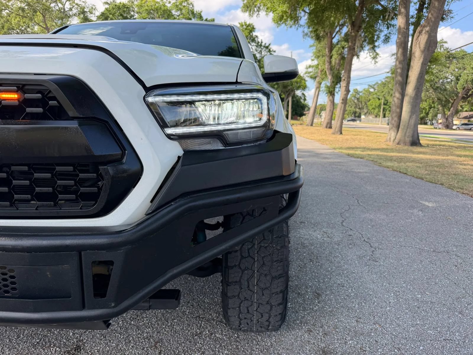 Used 2019 Toyota Tacoma TRD Sport w/ Technology Package AWD/4WD image 23