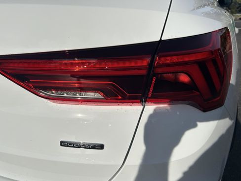 Certified 2025 Audi Q3 2.0T Premium w/ Convenience Package image 9