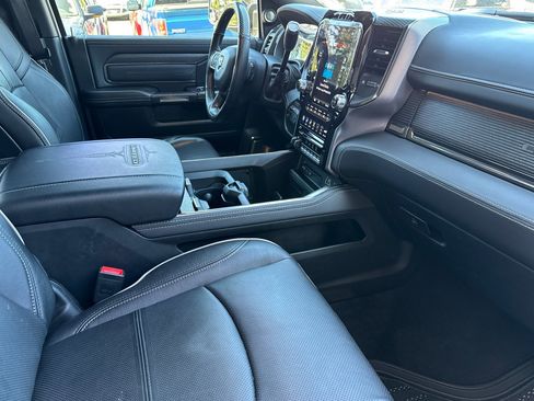 Used 2019 RAM 2500 Limited image 14