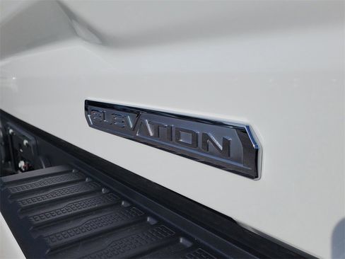 New 2026 GMC Sierra 1500 Elevation image 10