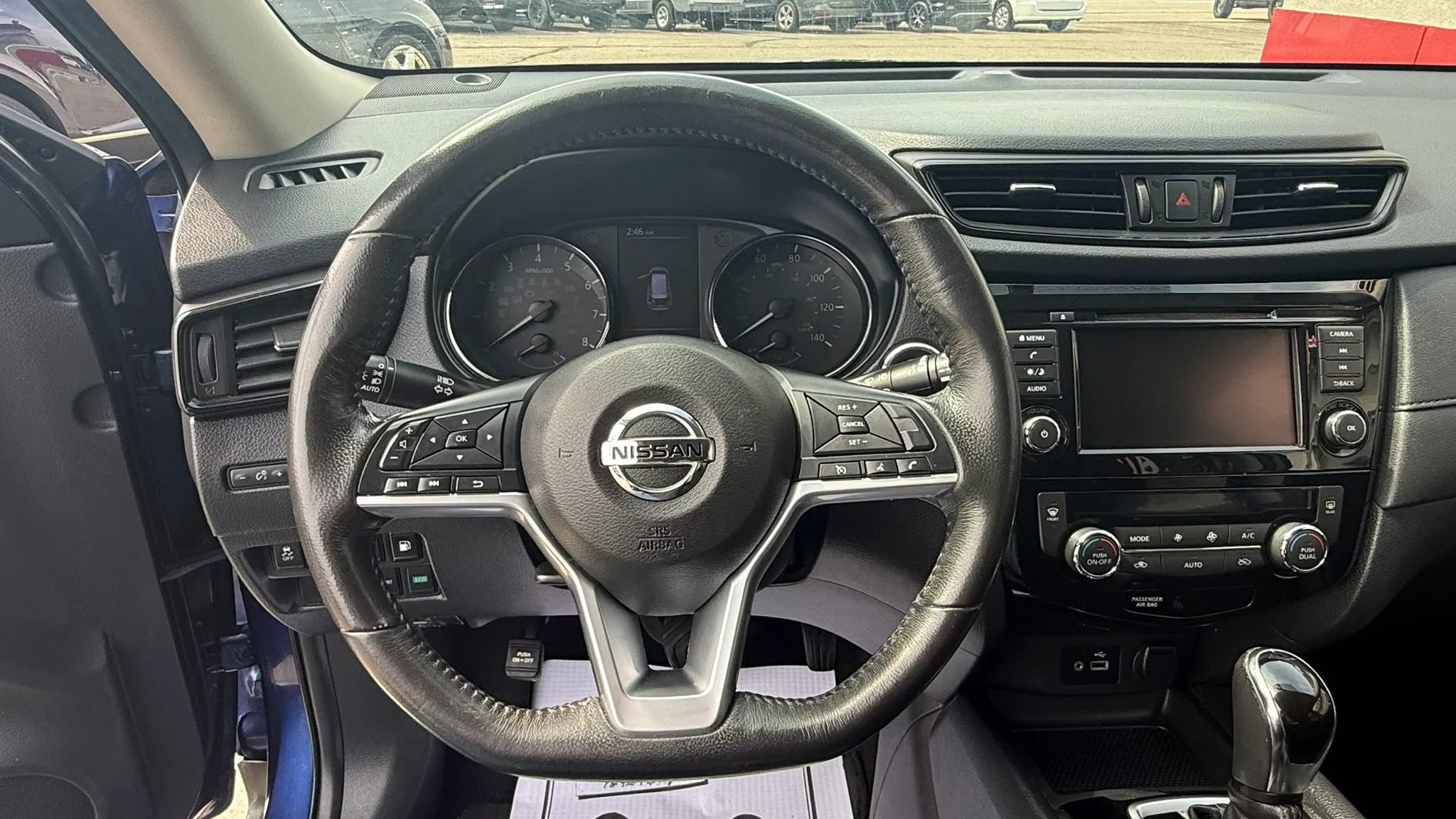 Used 2018 Nissan Rogue SV FWD image 16