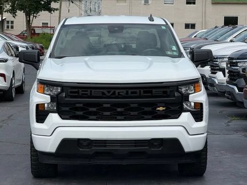 Used 2023 Chevrolet Silverado 1500 Custom AWD/4WD image 2