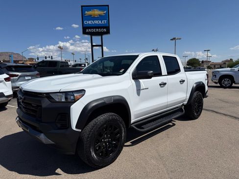 Used 2025 Chevrolet Colorado Trail Boss AWD/4WD image 1