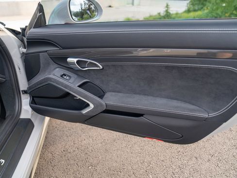 Certified 2018 Porsche 911 GT3 RWD image 29